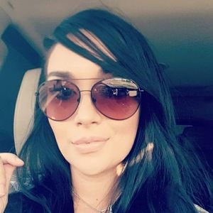 Meet your Posher, Jocelyne